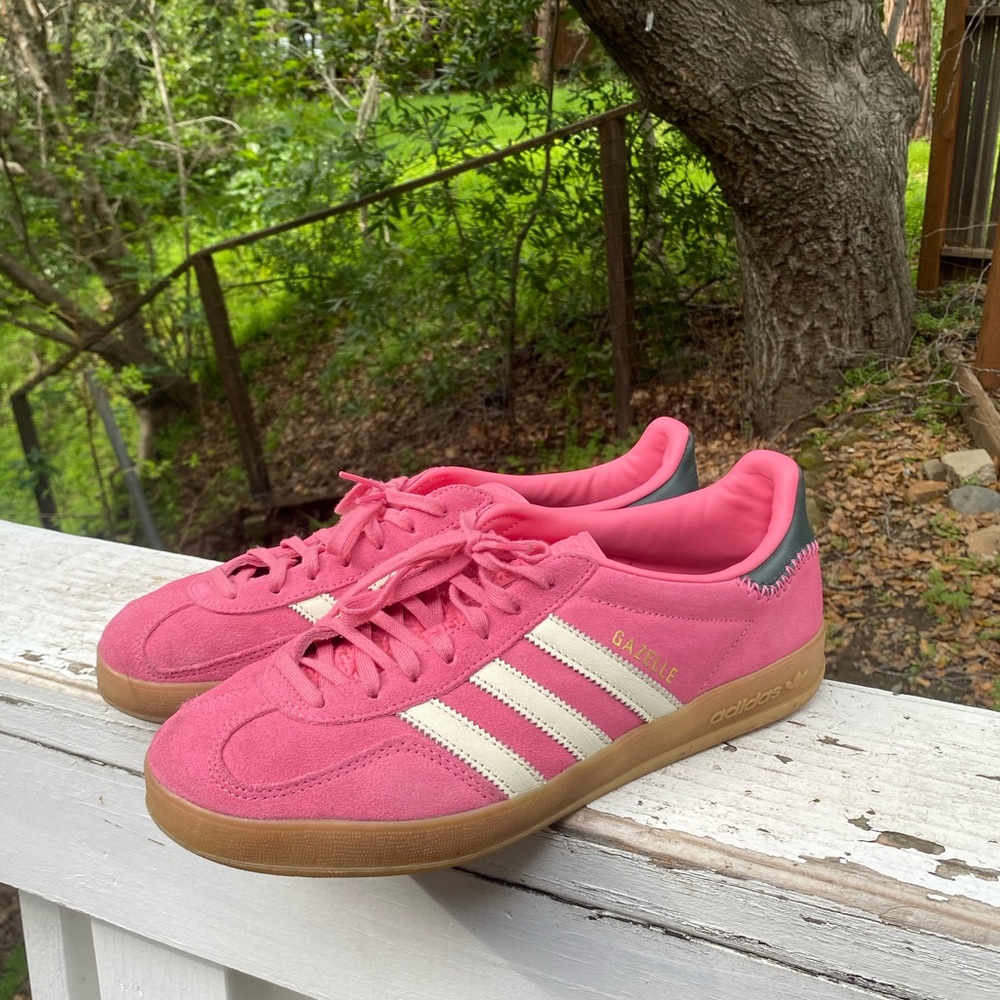 Adidas Gazelle Indoor “Rose Tone” Shoes 💚🩷